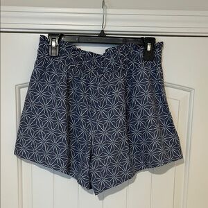 a new day High Waist Blue and White Geometric Shorts